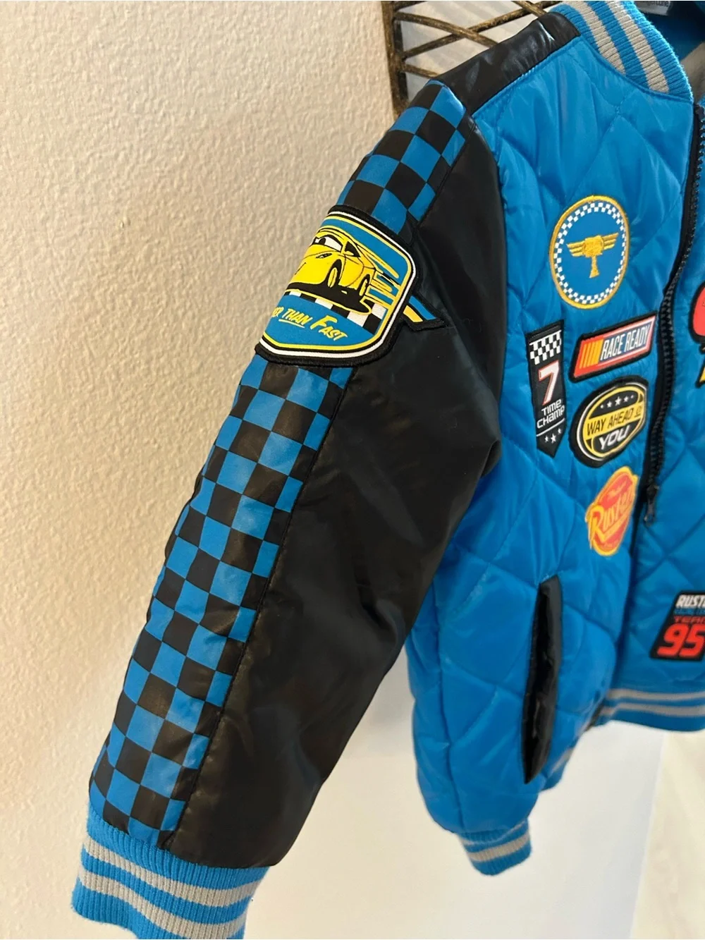 Disney Blue Lightning McQueen Rust-eze Patch Jacket. Size 3 Toddler